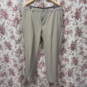 IZOD Golf Khaki Performance Pants Men’s 38x30